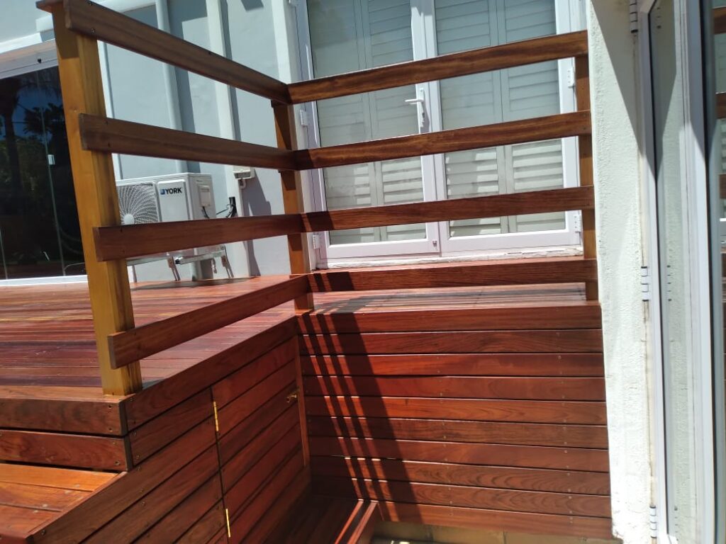 Stellenbosh hardwood Deck Frikkie Erasmus 2021