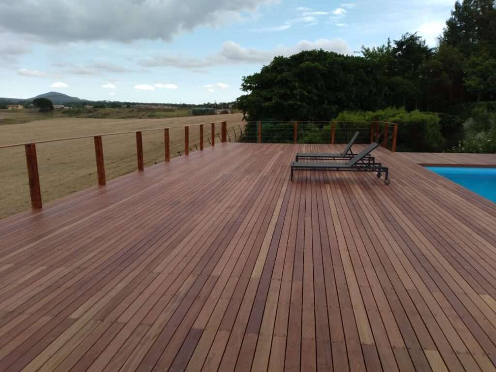 Stellenbosh hardwood Deck Frikkie Erasmus 2021